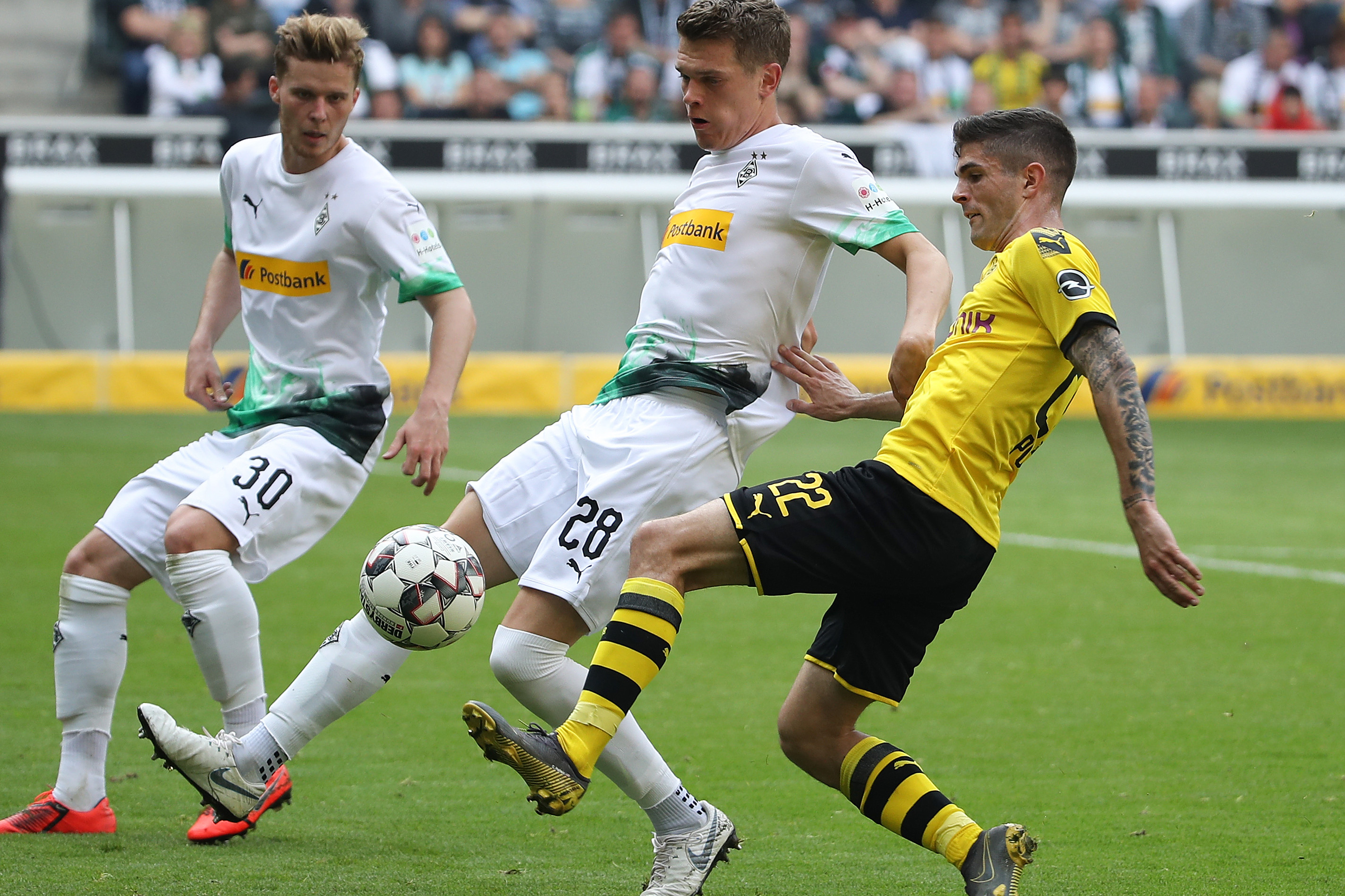 曼城迎欧联关键赛,赛后远射贴柱,引发热议,身体对抗强度拉满(勒布伦兄弟个人资料) 曼城迎欧联关键赛,赛后远射贴柱,引发热议,身体对抗强度拉满(勒布伦兄弟个人资料)