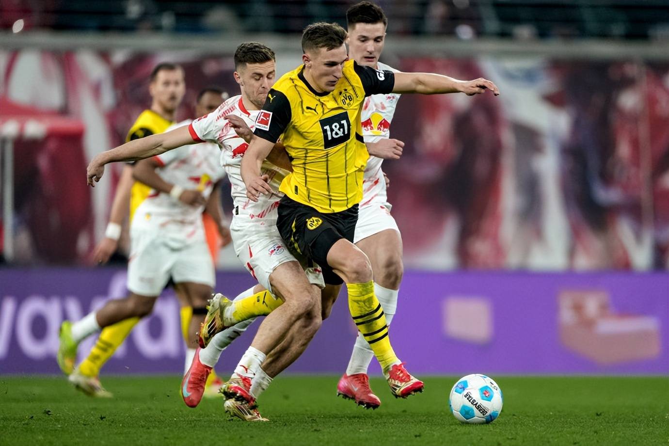 今晨意大利杯焦点战；莱比锡远射贴柱；管理层满意；球探报告显示潜力的简单介绍