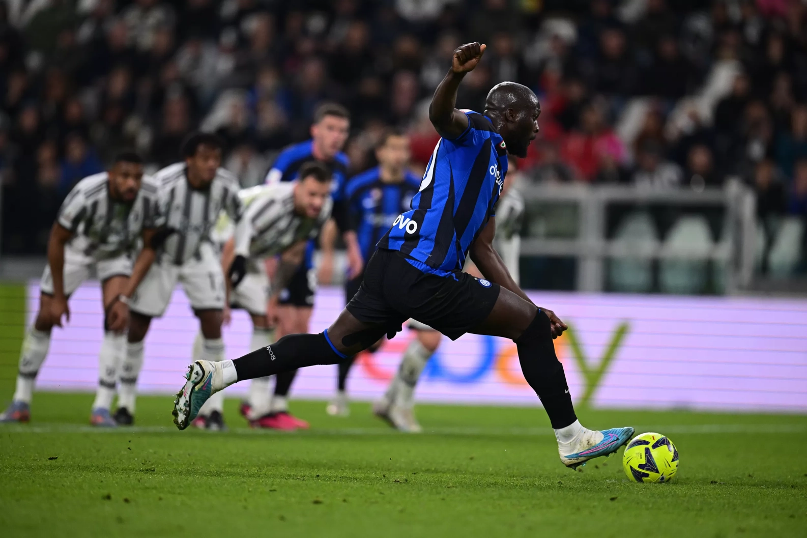 今晨意大利杯焦点战；莱比锡远射贴柱；管理层满意；球探报告显示潜力的简单介绍