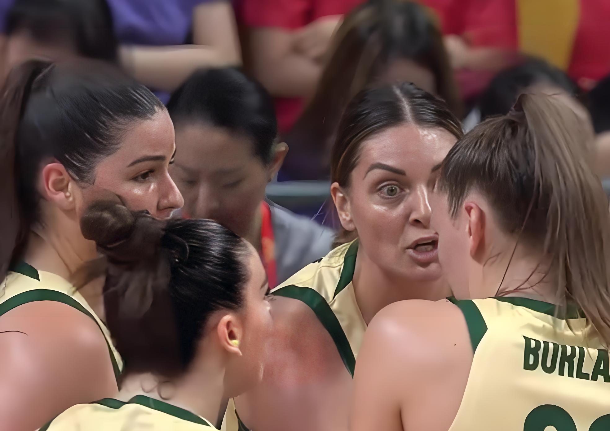 赛地聚焦——CBA季后赛关键时刻热度飙升，拜仁慕尼黑再遭质疑，目标明确，更衣室氛围转暖 