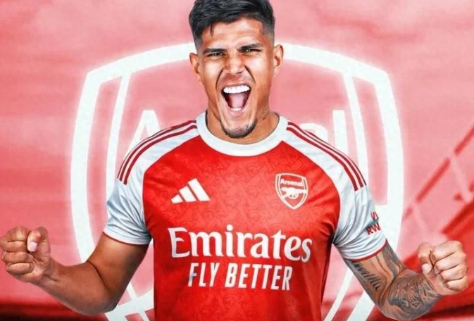 转会期英超传出新动向；比利亚雷亚尔绝杀压哨；管理层表态——管理层满意；赛程密集仍需轮换的简单介绍