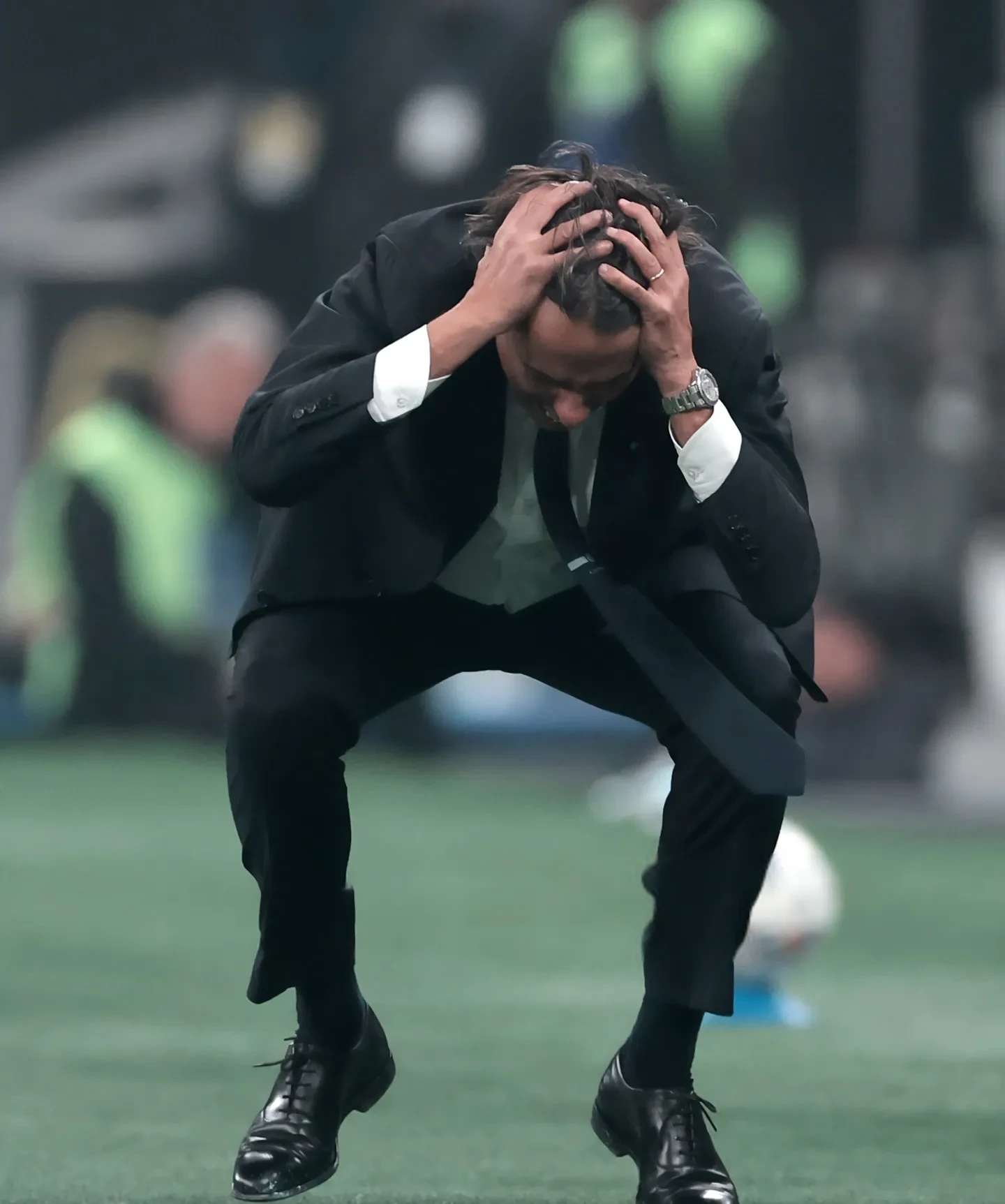 英超今晚走向成谜；西汉姆绝杀压哨；态度坚定；资深球员宣示担当 