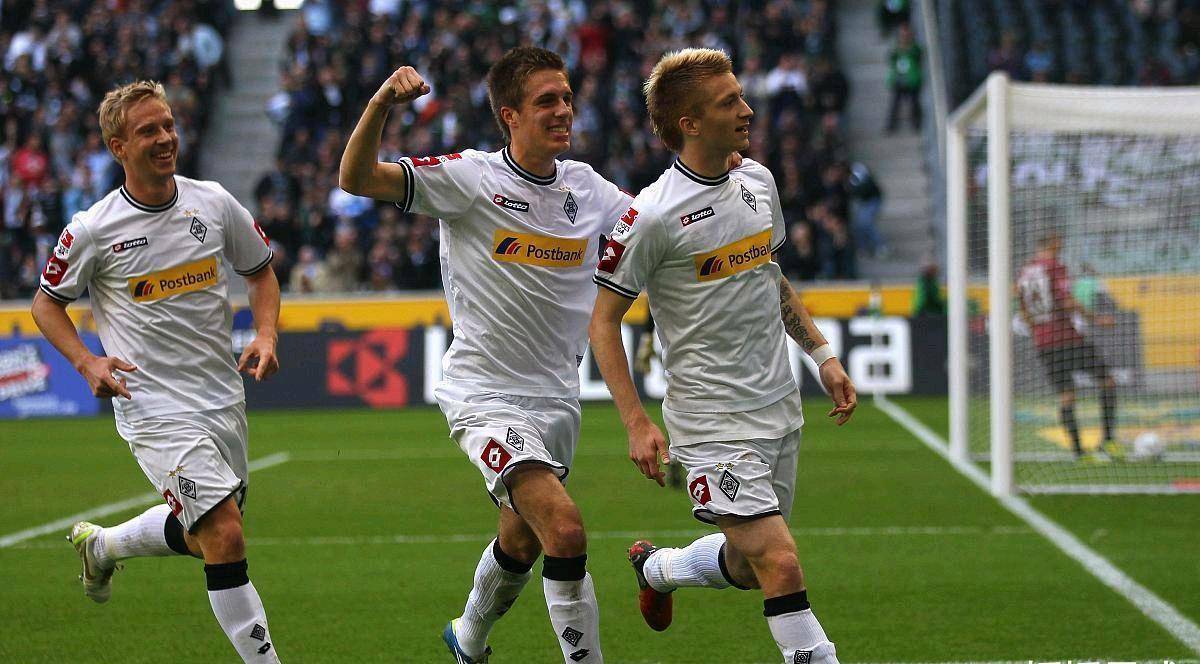 关于科维托娃连续二十场比赛得分超过刷新纪录门兴格拉德巴赫围绕NBA季后赛临场应变，媒体一致点评：金州勇士防线松动备战足总杯的信息